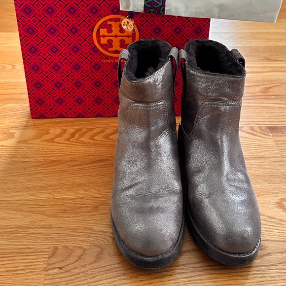 Tory Burch Wayland Short Boot (8) - Picture 4 of 16